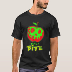 Neem een hap van giftige appel Halloween T-shirt