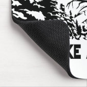 Neem een Hike quote monochrome berglandschap Muismat (Hoek)