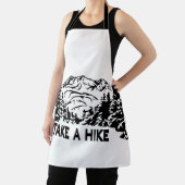 Neem een Hike quote monochrome berglandschap Schort (Insitu)