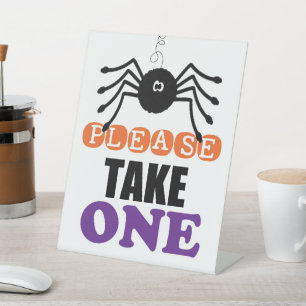 Neem een spin-halloween in reclamebord met voetstuk