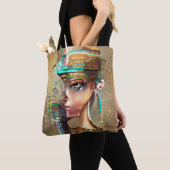 Nefertiti Draagtas (Dichtbij)