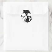 Negatieve zwarte en witte schedel ronde sticker (Tas)