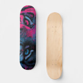 Neon Blauw en Roze Close-up van Tijgerogen Skateboard (Voorkant)