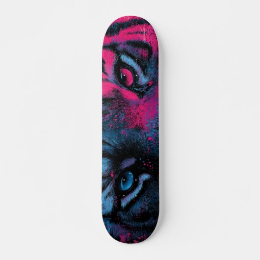 Neon Blauw en Roze Close-up van Tijgerogen Skateboard (Voorkant)