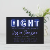 Neon Blue 8e anniversaire Invitation (Debout devant)