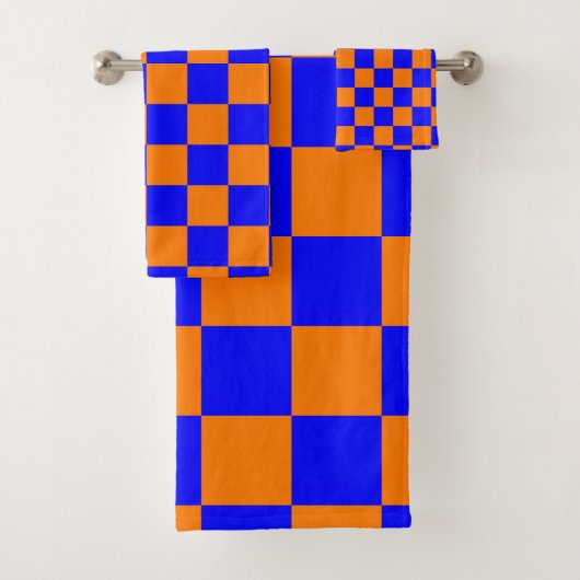 Neon Blue Sinaasappel Checkerboard  Bad Handdoek (Insitu)