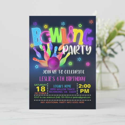 Neon Bowling Anniversaire Fête Invitation (Debout devant)
