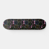 Neon Emoticon Skateboard - Plaisir coloré en mouve (Horz)