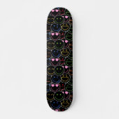 Neon Emoticon Skateboard - Plaisir coloré en mouve (Devant)
