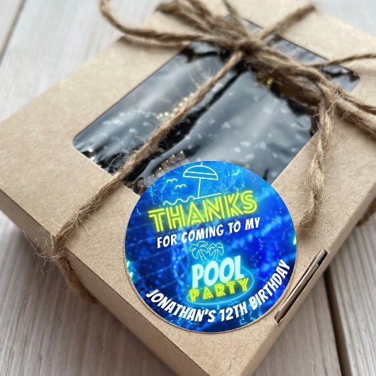 Neon gloeiende jongens zwembad party blauw groen d ronde sticker