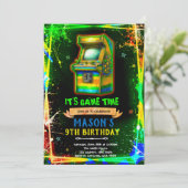 Neon glow arcade birthday invitation kaart (Staand voorkant)