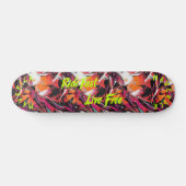 Neon Graffiti & Gele 'Ride Fast Live Free' Motto Skateboard (Horizontaal)