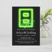 Neon Green 8e anniversaire Invitation (Debout devant)