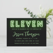 Neon Green Invitation du 11e anniversaire (Debout devant)