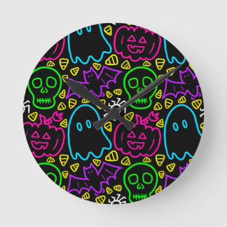 Neon Halloween Clock Ronde Klok