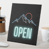 Neon Mountain Open Reclamebord Met Voetstuk (Insitu)