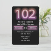 Neon Pink 102e Invitation de fête d'anniversaire (Debout devant)
