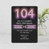 Neon Pink 104e anniversaire de fête Invitation (Debout devant)
