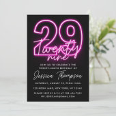 Neon Pink Invitation 29e anniversaire (Debout devant)