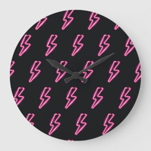 Neon roze bliksem: donkere achtergrond. grote klok