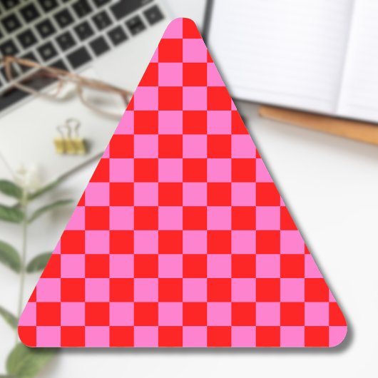 Neon Roze en Rood Geruite Checkerboard  Driehoek Sticker