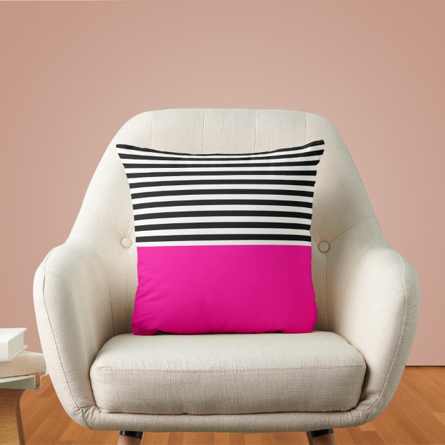 Neon roze met zwarte en witte strepen kussen (Creator heeft geüpload)