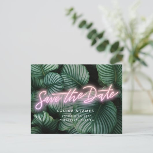 Neon Sign Modern Tropical Save the Date Briefkaart (Staand voorkant)
