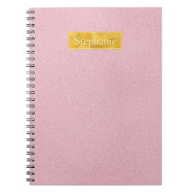 Nep roze leer textuur met gouden folie banner