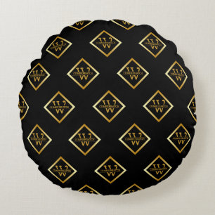 Nepgoud As Monogram – Zwart & Goud Rond Kussen