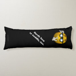 "Nerds houden ook van knuffelen." [a2] Lichaamskussen