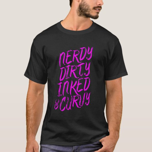 Nerdy Dirty Inked Curvy Tattoo Nerd T-shirt (Voorkant)