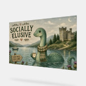 Nessie Cryptide Confortable Élusive Socialement Lo (Angle)
