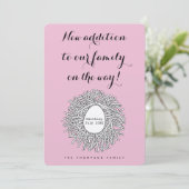 Nest Monogramme Bébé Fille Grossesse Faire-part (Debout devant)