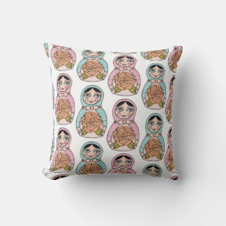 Nesting Stempiler Doll matryoshka Coussin Cushion