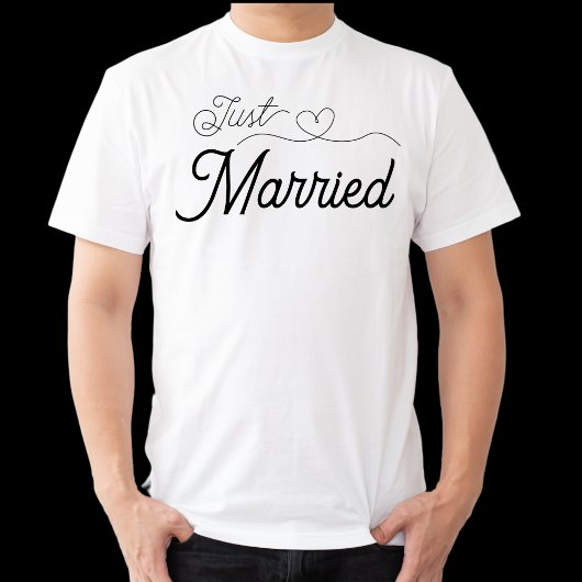 Net getrouwd Fancy Script Heart Pas getrouwd T-shi T-shirt