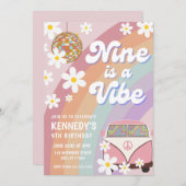 Neuf est une vibe 9 anniversaire invitation fille  (Devant / Derrière)