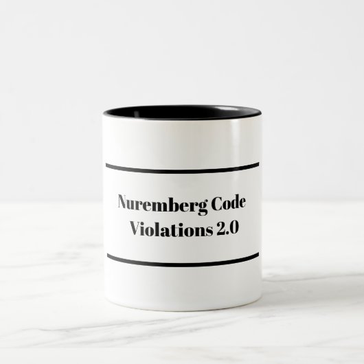 Neurenberg Code Overtredingen 2.0 Mok (Center)