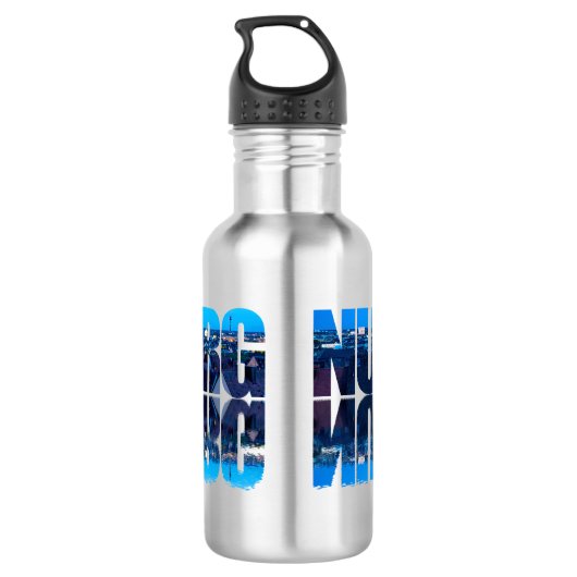 Neurenberg tekst samengesteld uit nacht oude stad waterfles (Achterkant)