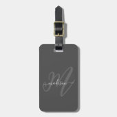 Neutraal Grijs Boho Script Monogram en Naam Bagagelabel (Voorkant verticaal)