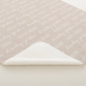 Neutral Beige Baby Blanket naam herhaald Sherpa Deken (3/4)