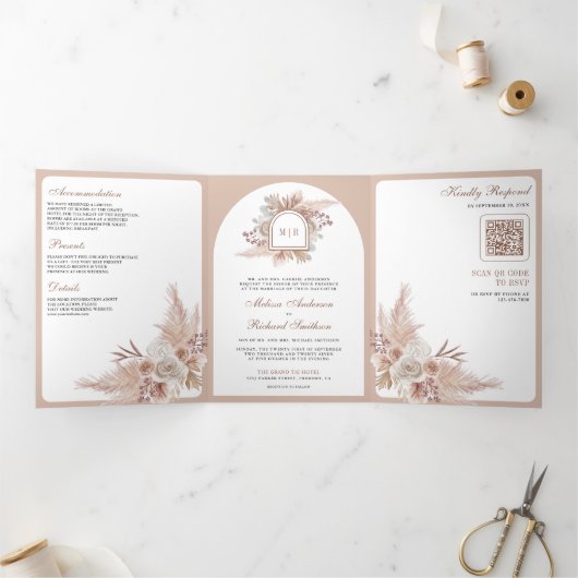 Neutrale Beige Bloemen Boho Pampas QR Code Bruilof Drieluik Uitnodiging (Binnen)