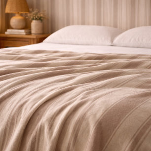 Neutrale Rustieke Boerderij Gestreepte Beige & Tau Fleece Deken
