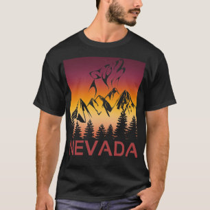 Neveda Sunset Wolf Howling bij The Moon Trees en M T-shirt