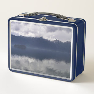 Nevelige Alaskische Zee in tinten blauw