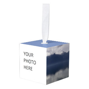 Nevelige Alaskische Zee in tinten blauw Kubus Ornament
