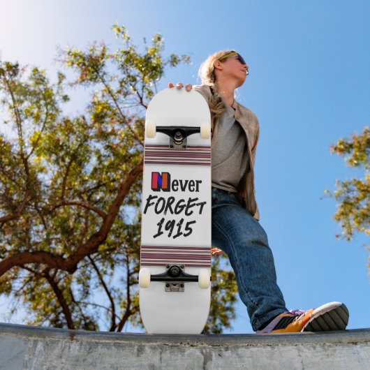 Never Forget 1915 Skateboard (Extérieur 1)
