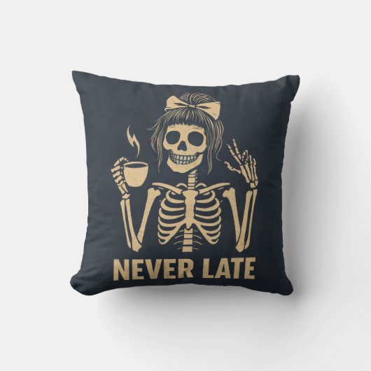 Never late skeleton cushion kussen (Voorkant)