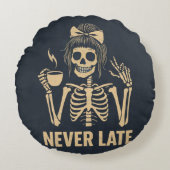 Never late skeleton cushion rond kussen (Voorkant)