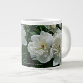 New Day Gardens Mok - White Peony (Voorkant rechts)