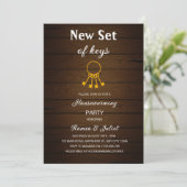 New Set Of Keys Homewarming Invitation (Debout devant)